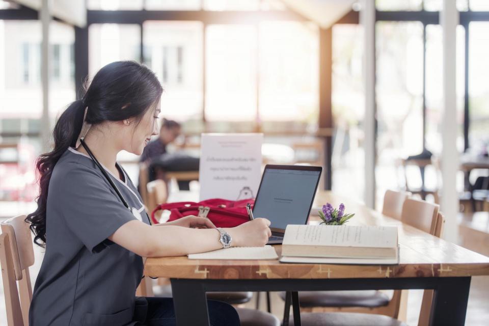 Nurse on laptop